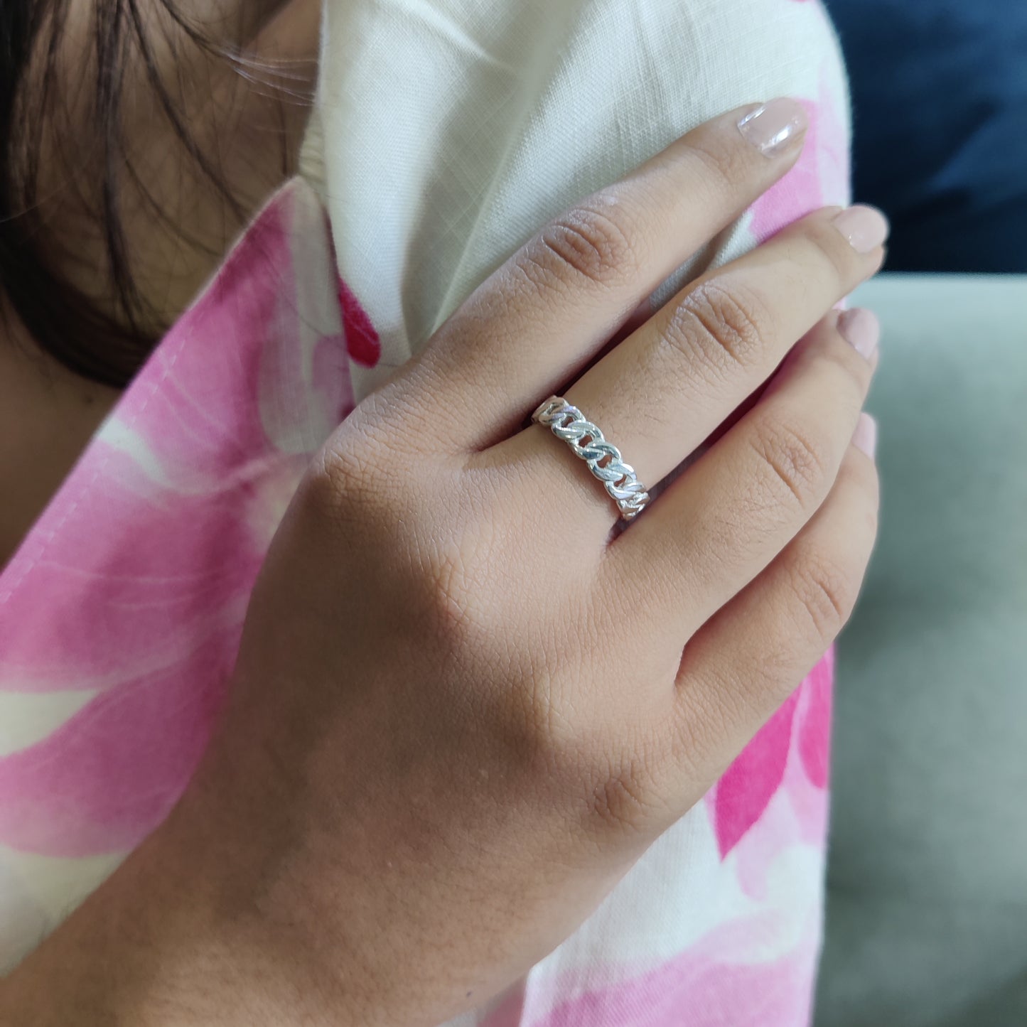 Interlinked Chain Ring Band