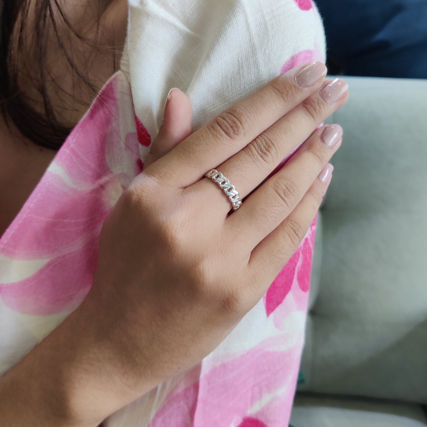 Interlinked Chain Ring Band