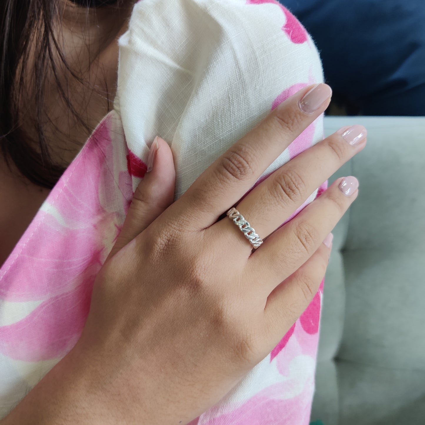 Interlinked Chain Ring Band