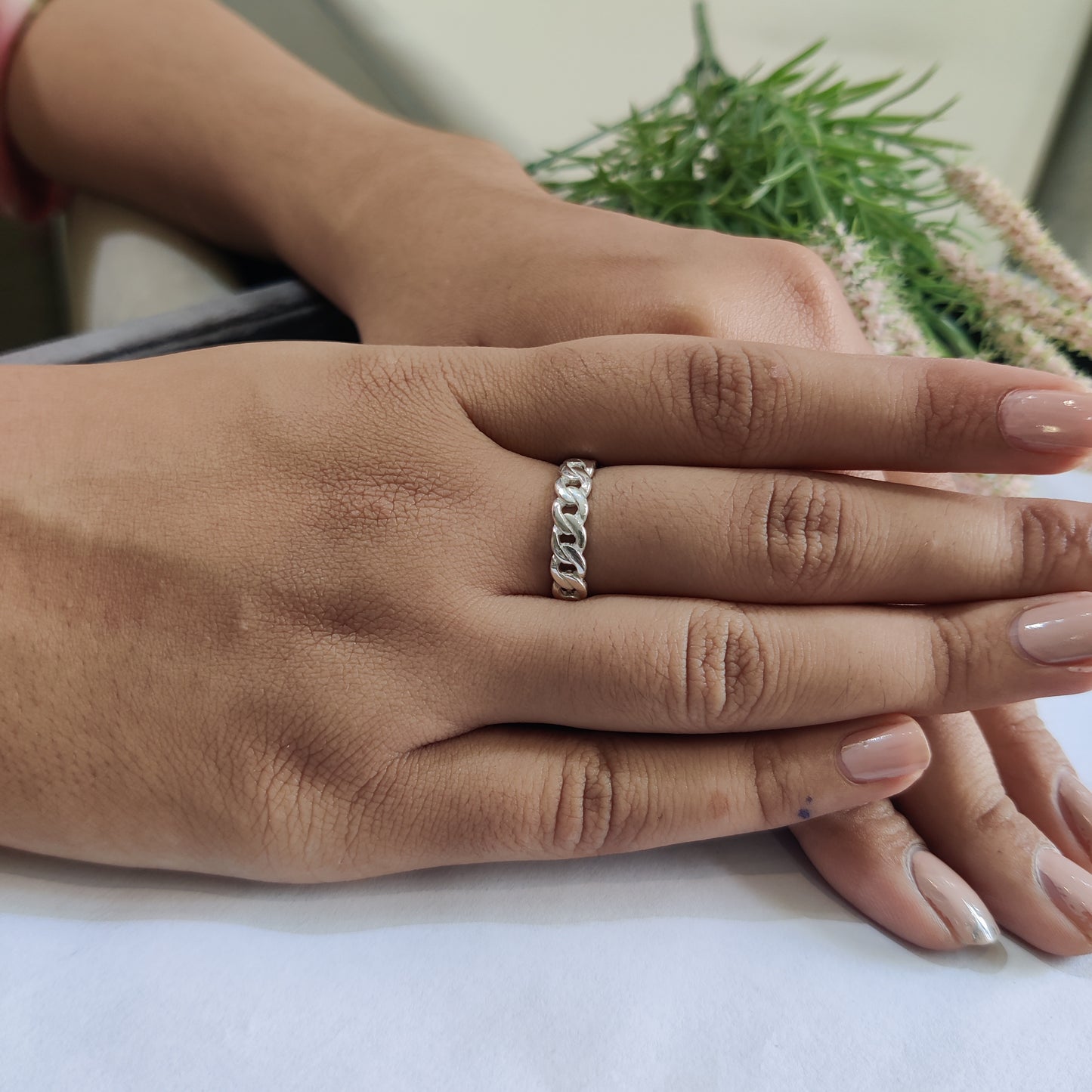 Interlinked Chain Ring Band