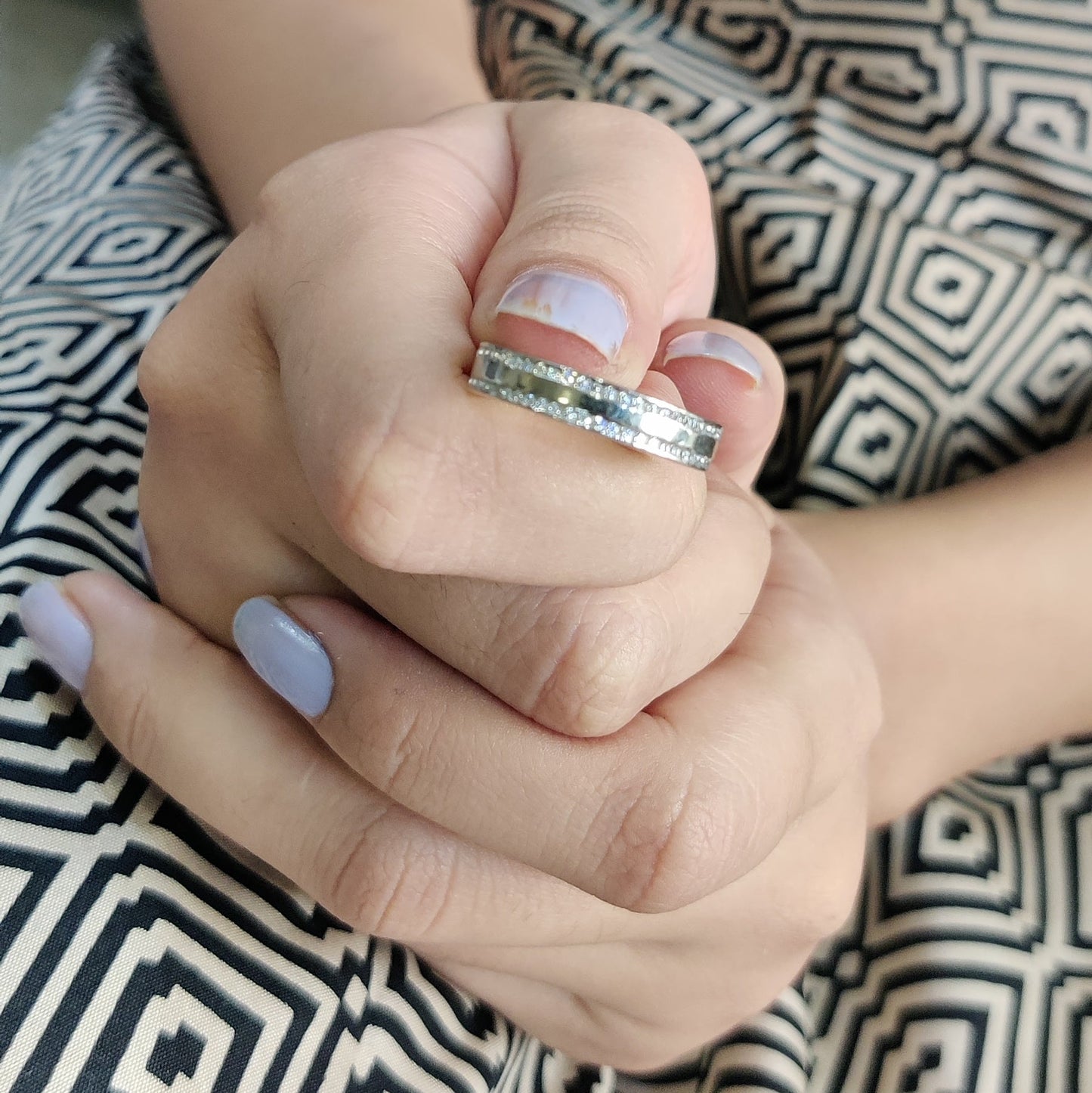Silver Shiny Band Ring with Zircon