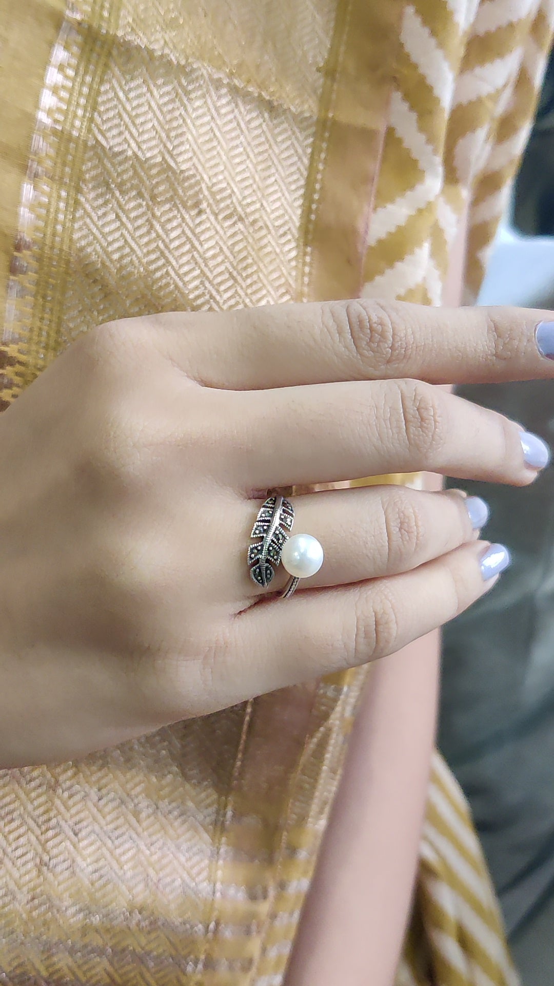 Marcasite Leaf & Pearl Ring