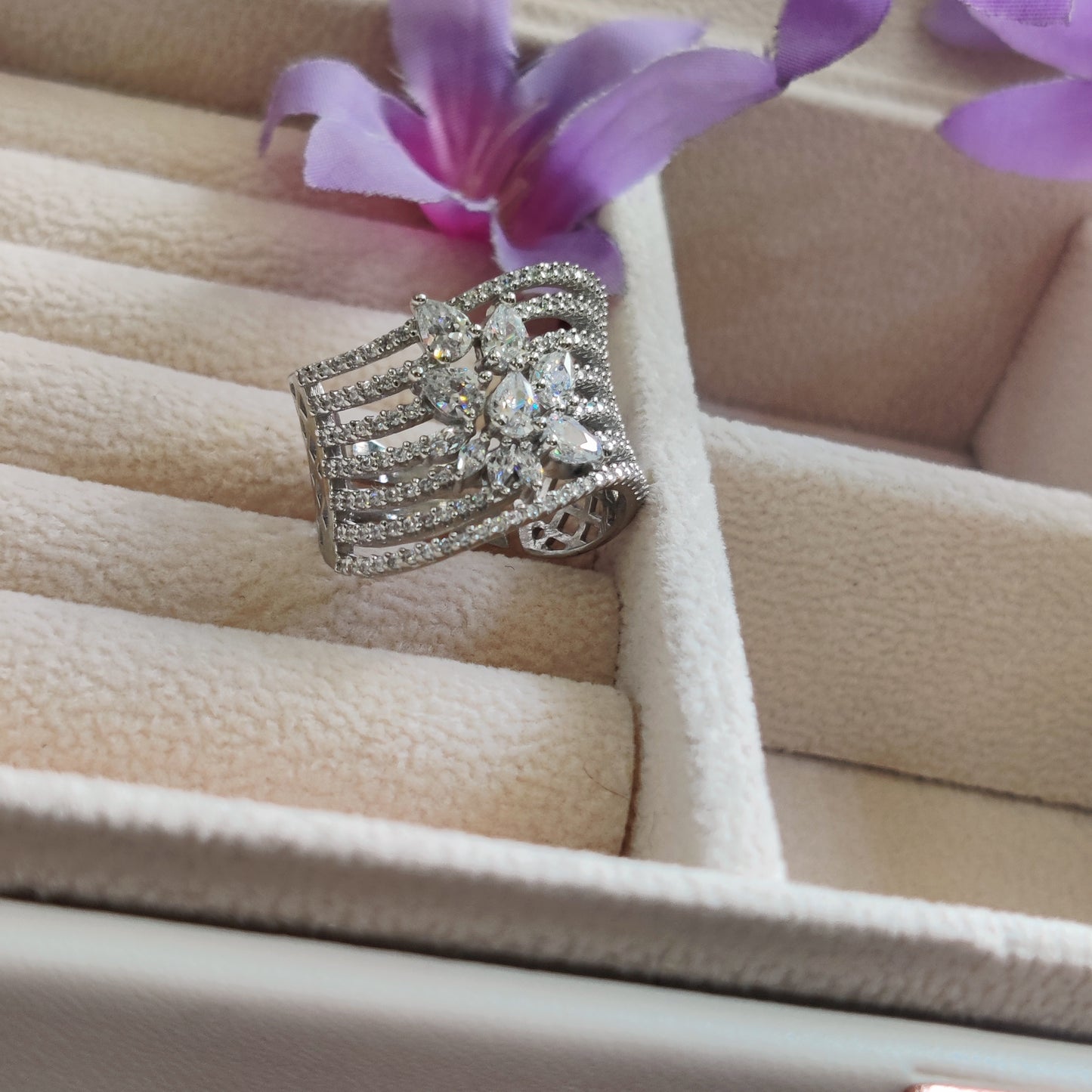 CZ Leaf Grace Cocktail Ring