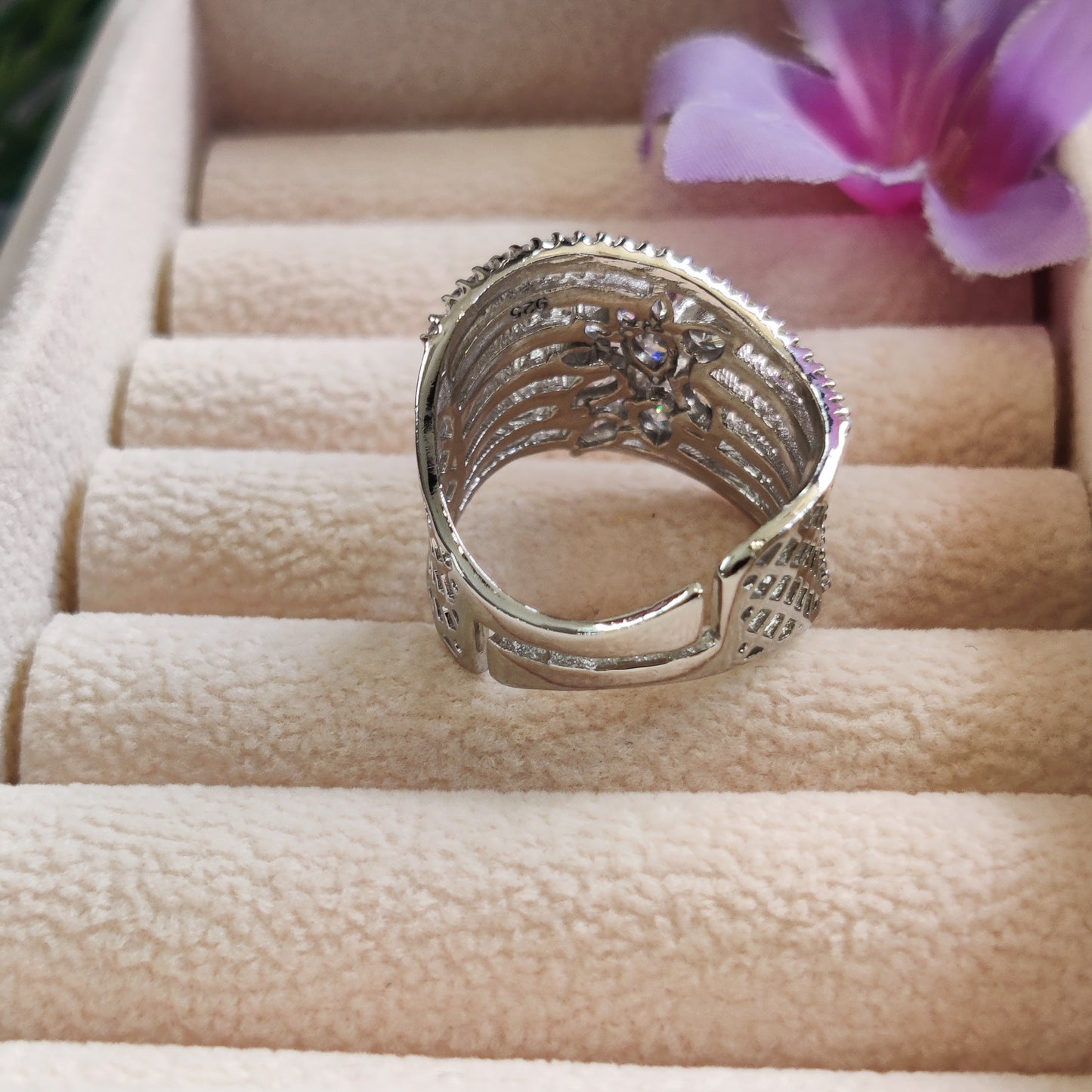 CZ Leaf Grace Cocktail Ring
