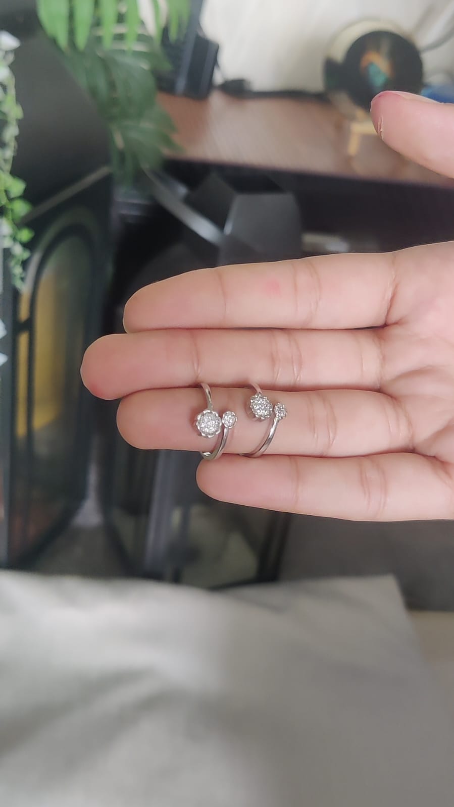 Micro CZ Stone Floral Toe Ring – Front Open Pure Silver
