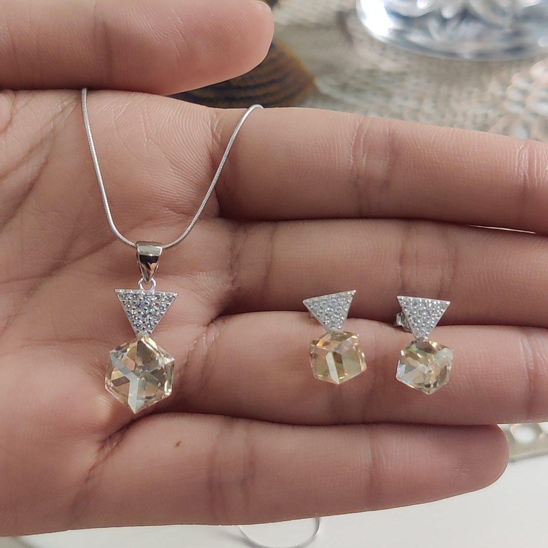 Cubic citrine CZ Pendant set