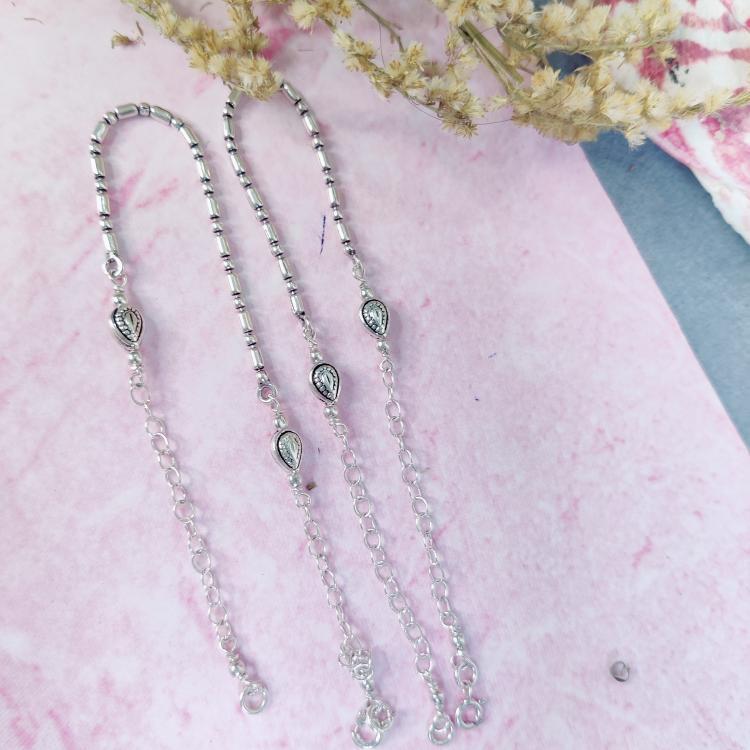 Elegant Silver Drop Anklet