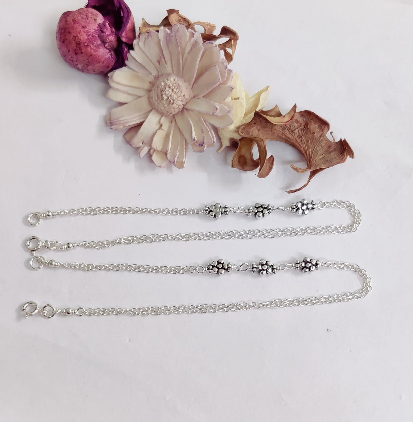 Beads Flower Motif Anklet