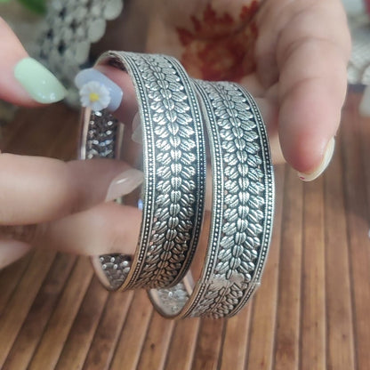 Classic Leaf Pattern Oxidised Silver Statement Bangles