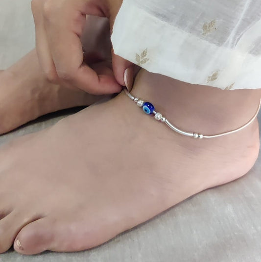 Handcrafted Evil Eye Silver Anklet – Modern Design