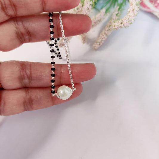 Shubhra – Pearl & Silver Mangalsutra