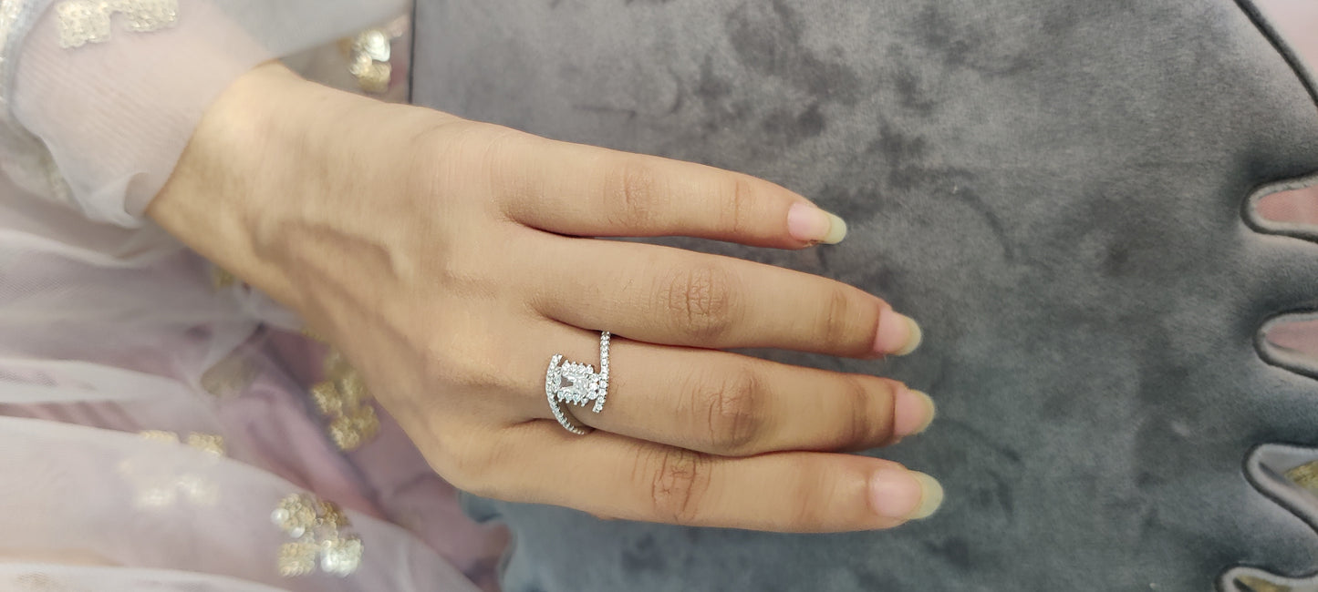 Eterna Shine – CZ Solitaire Adjustable Ring