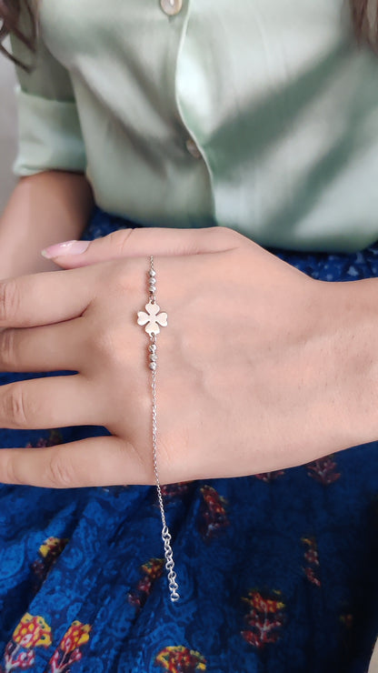 Star Charm Silver Bead Chain Bracelet