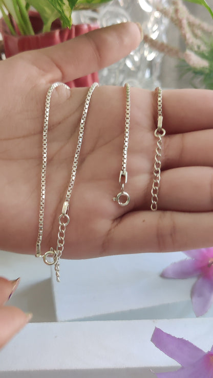 Plain Box Chain Anklet – Simple & Elegant
