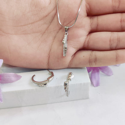 Chic & Stylish Modern Pendant Set with Half Baali