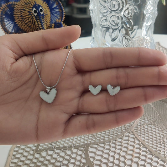 Heartfelt Elegance Set
