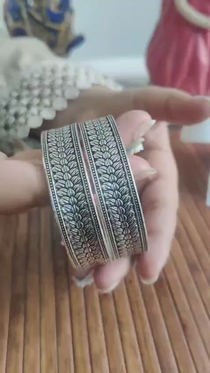 Classic Leaf Pattern Oxidised Silver Statement Bangles